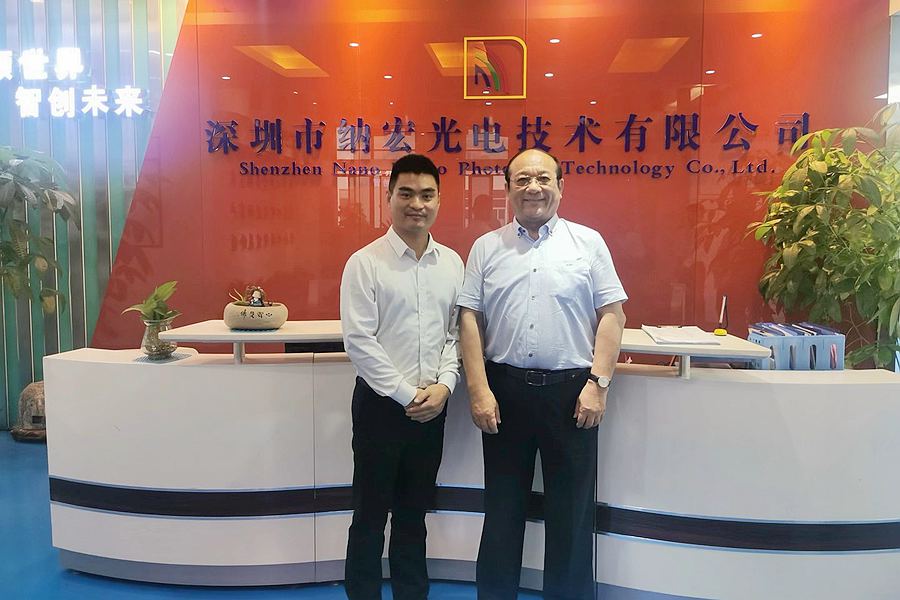 納宏光電總經理黃宏亮