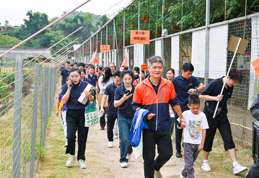 納宏光電合影 濾光片的作用