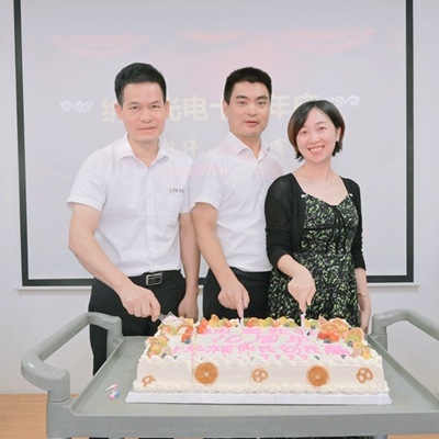 納宏光電10歲啦！“相伴十載，感恩有你”